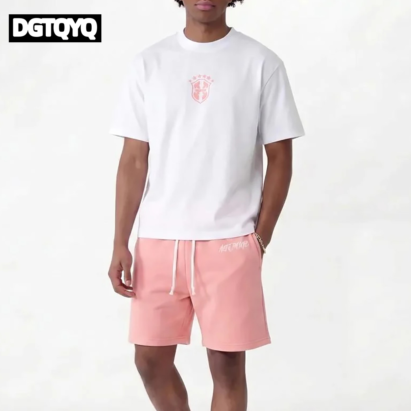 Men'S Fashion Trends 2025 - ชุดเซ็ตเสื้อยืดคอกลมพิมพ์ลายกับกางเกงขาสั้นลำลองปักลายสีชมพูสำหรับผู้หญิง รุ่นใหม่ประจำฤดูร้อน